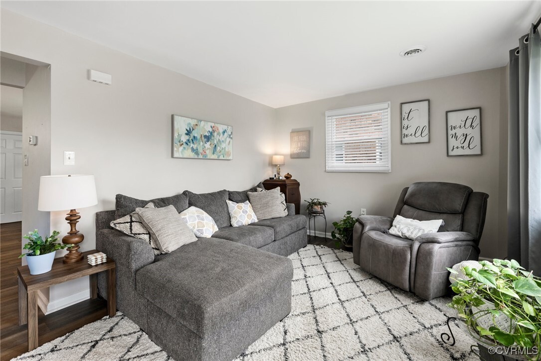 Property Photo: 204 Prince Albert Avenue VA 23834