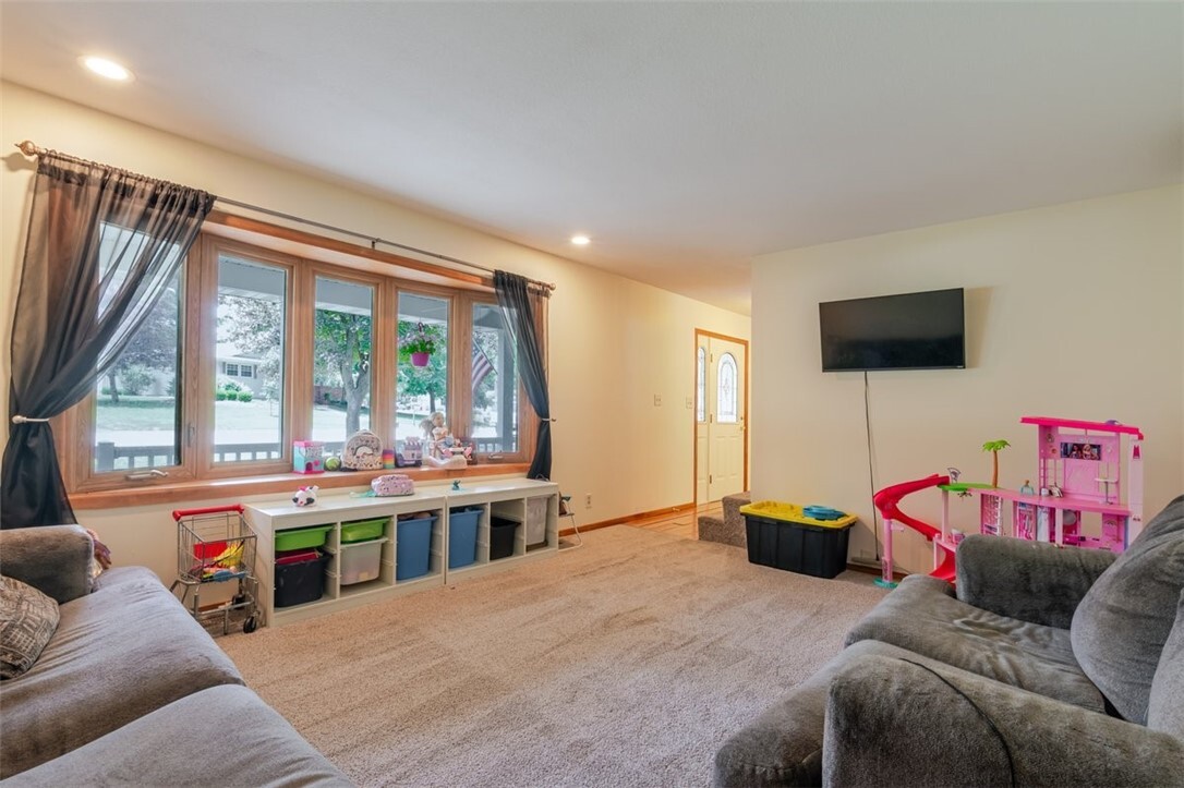 Property Photo: 1230 Finley Avenue IL 62549