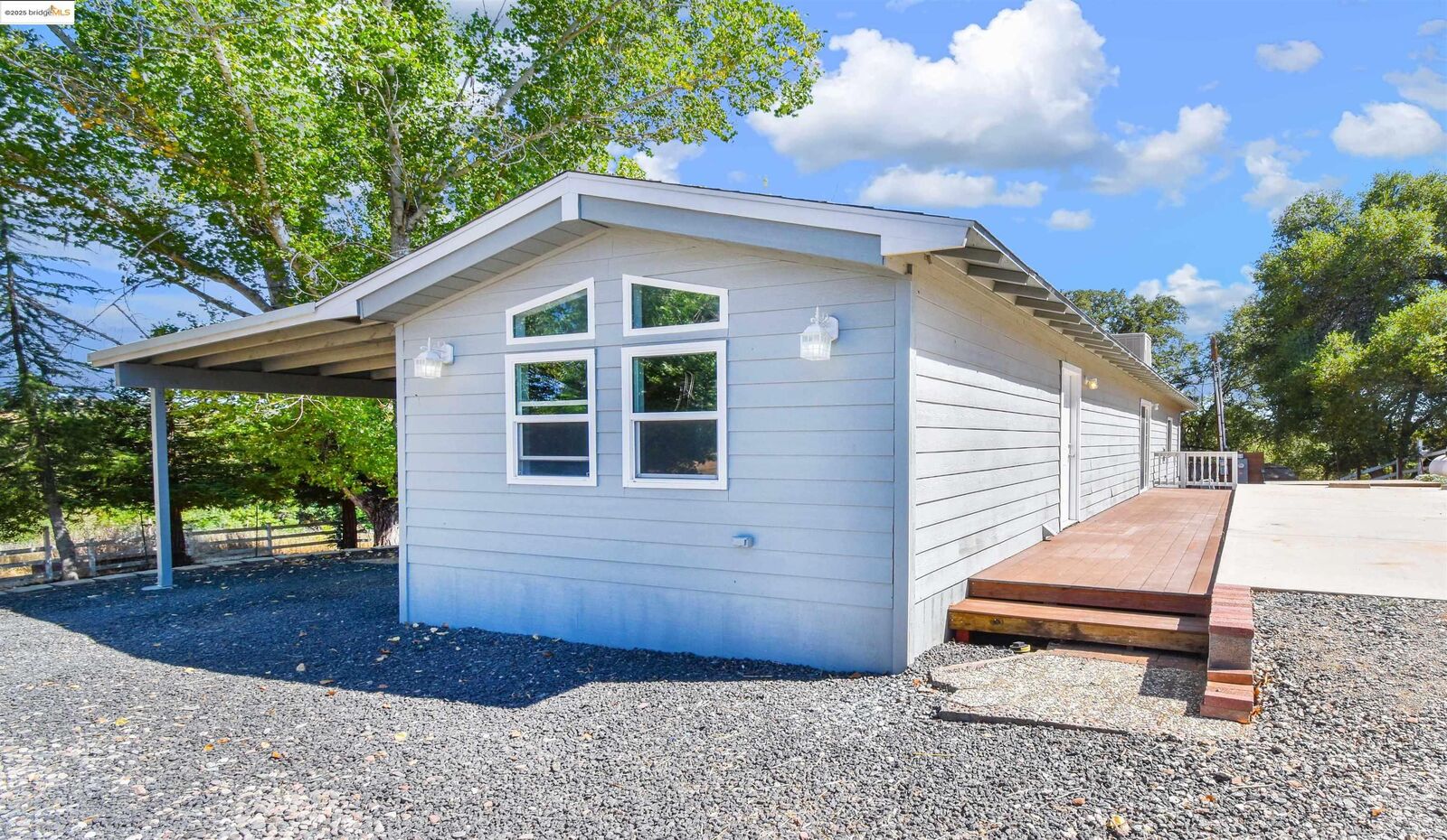 Property Photo: 17390 Campbell Flat Rd CA 95370
