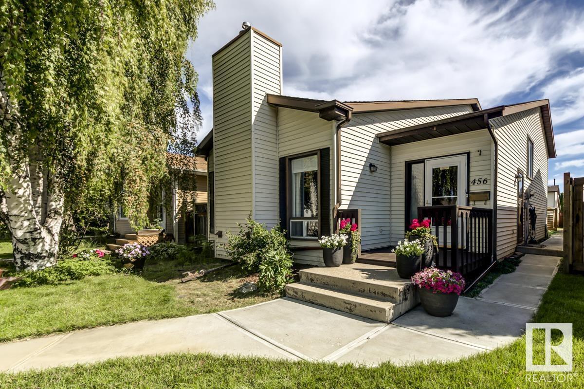 456 Kirkpatrick Crescent NW  Edmonton AB T6L 5E1 photo