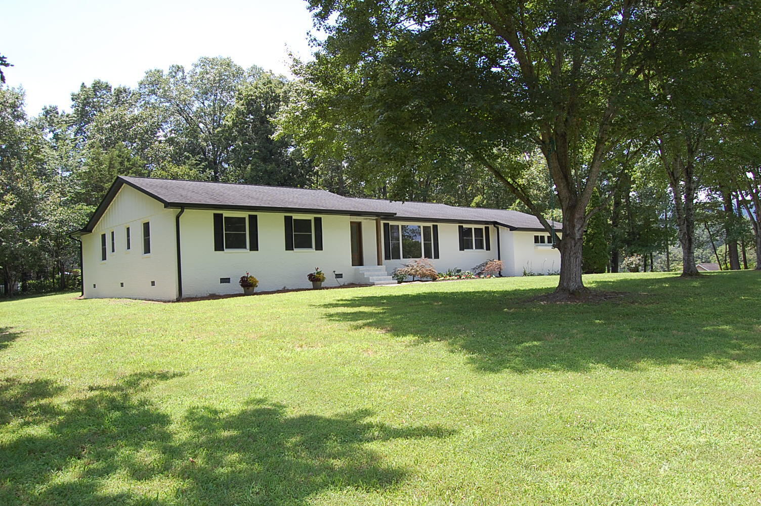 Property Photo: 235 Highland Drive TN 37327