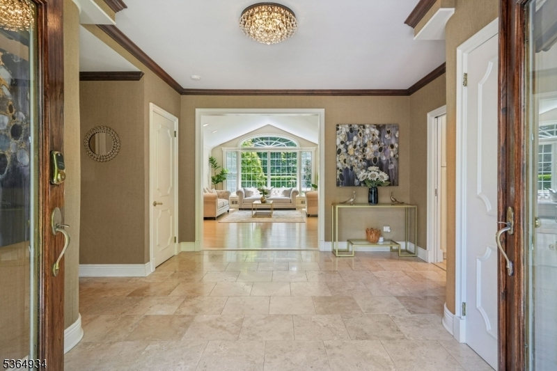 Property Photo:  82 Mohawk Rd  NJ 07078 