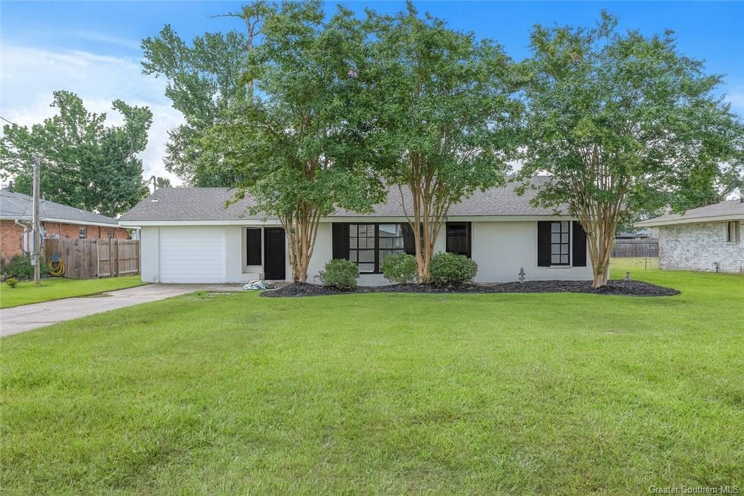 Property Photo: 325 Quelqueshue Street LA 70663