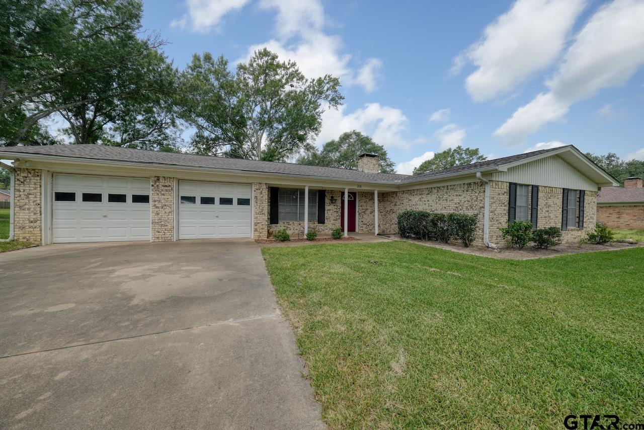 Property Photo:  216 Helen Drive  TX 75771 