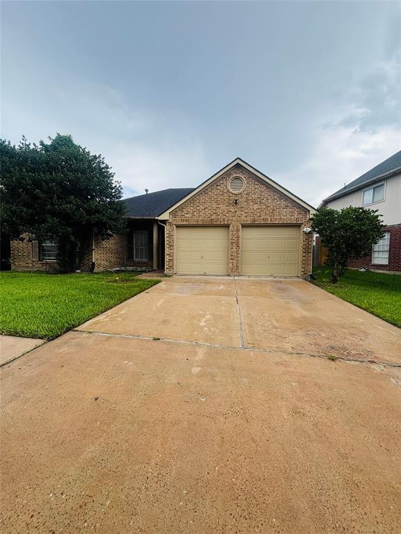 Property Photo: 5307 Oak Falls Drive TX 77066