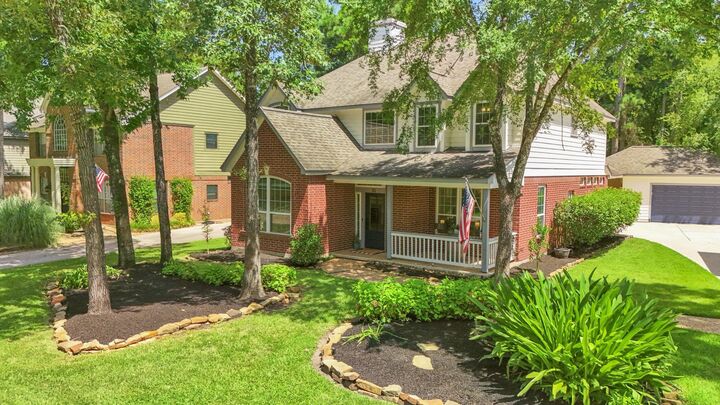Property Photo: 31 Treescape Circle TX 77381