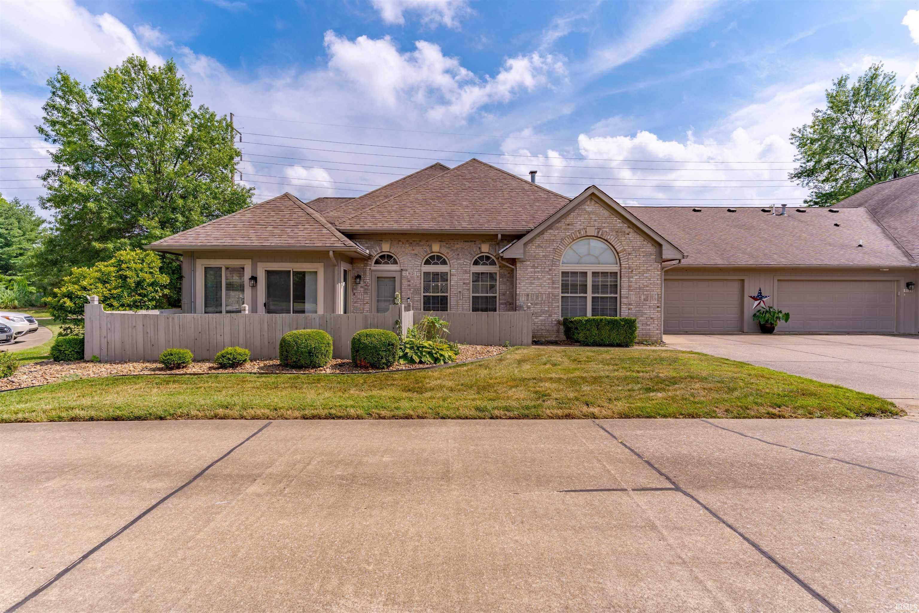 8121 Gate Way Drive  Evansville IN 47715-8708 photo