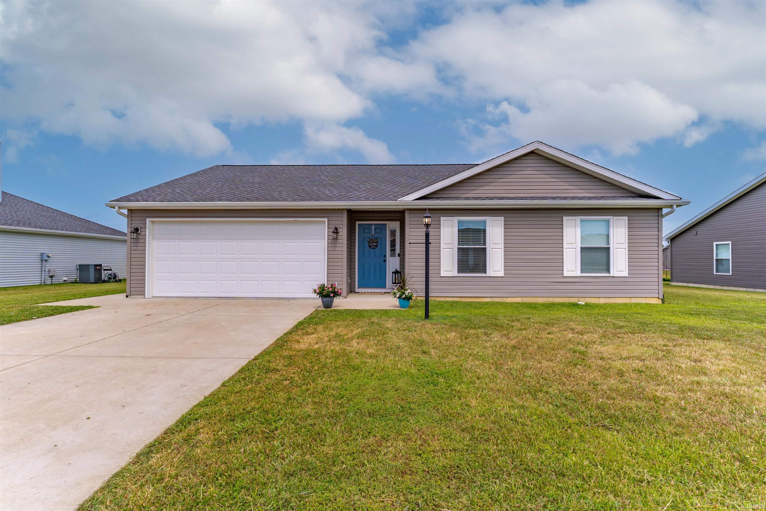 Property Photo: 357 Wabash Circle IN 47610