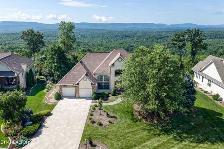 Property Photo: 40 Bluff View Terrace TN 38558