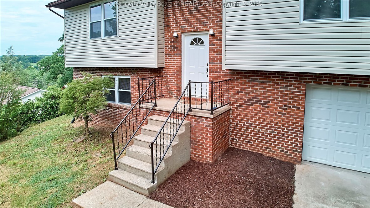 Property Photo: 4013 Seymour Lane WV 25313