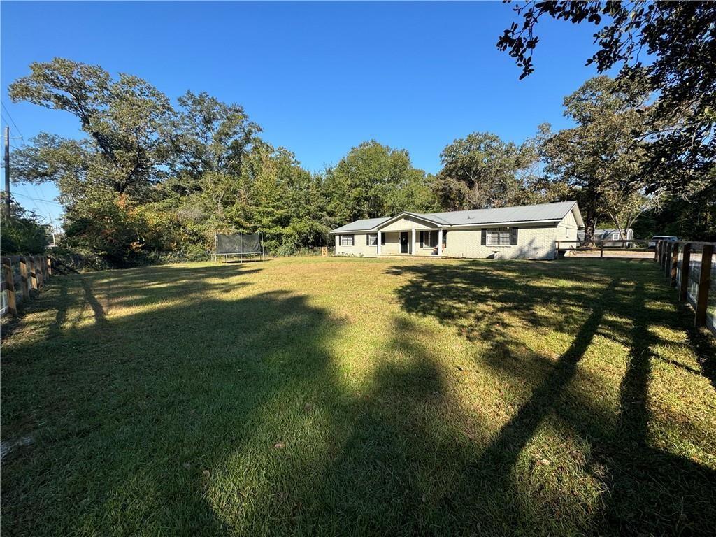 Property Photo: 4860 Dogwood Trail AL 36613