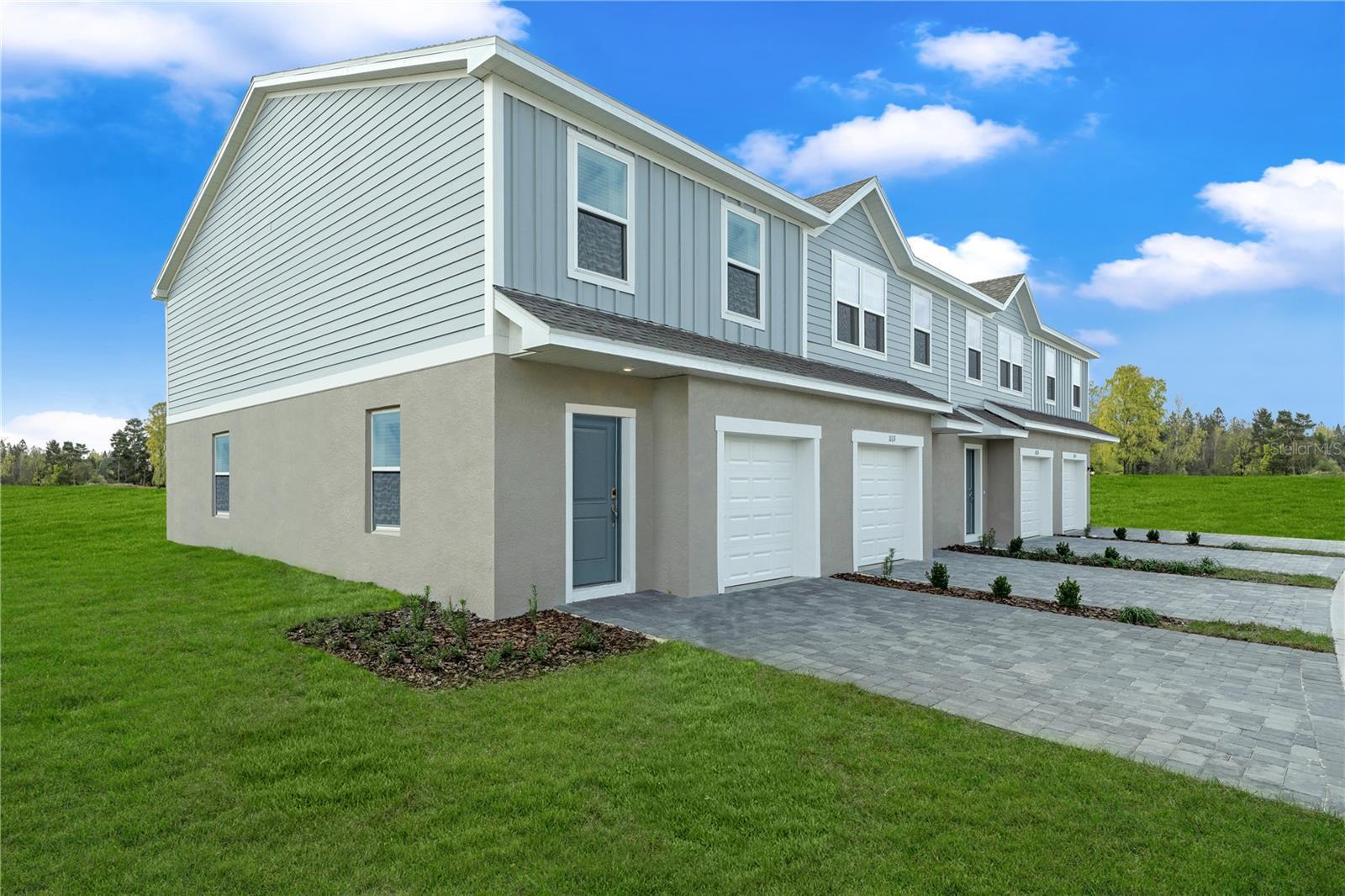 Property Photo:  1520 Fan Palm Drive  FL 33897 