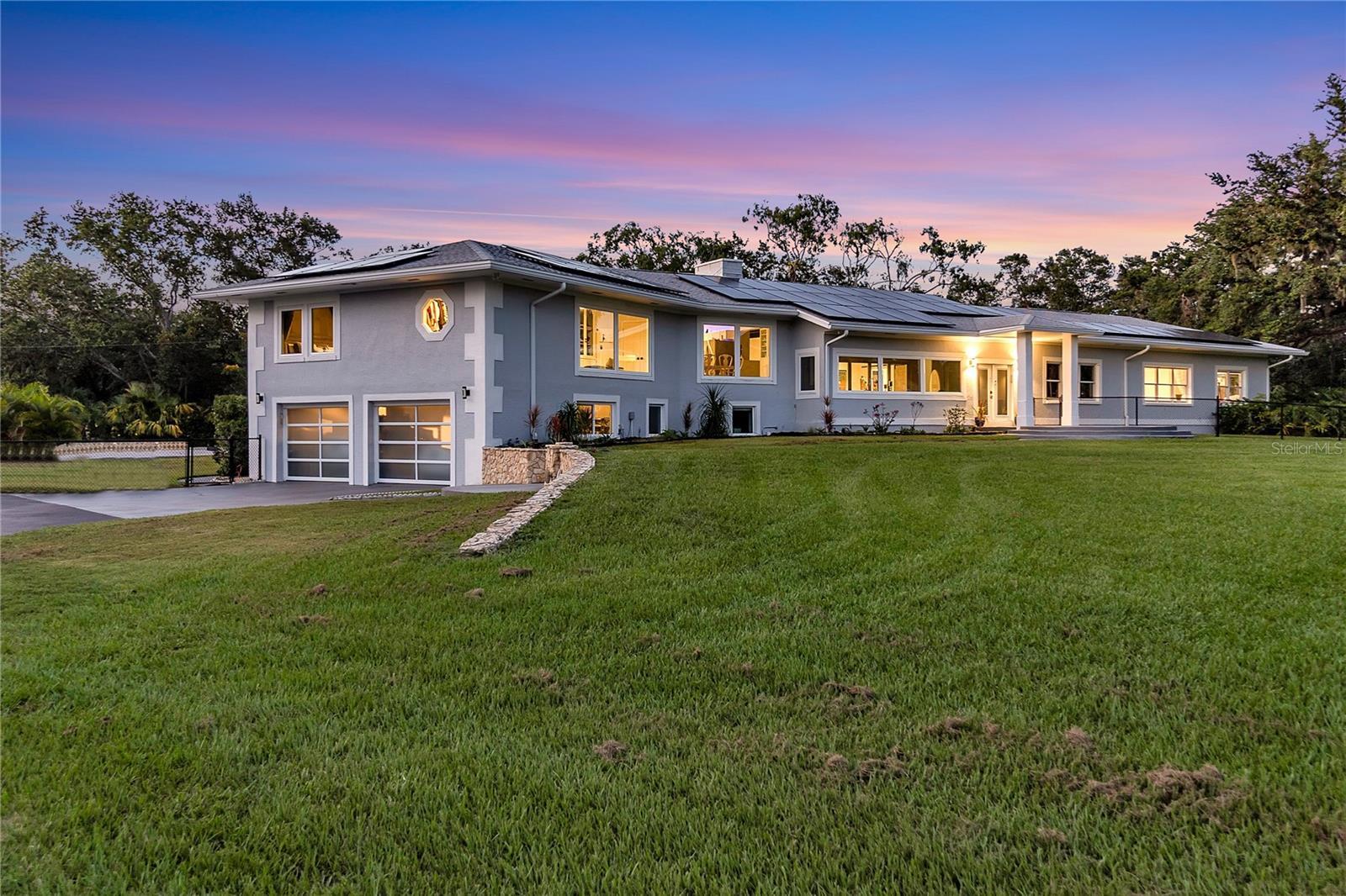 3425 W Forest Lake Circle  Sarasota FL 34232 photo