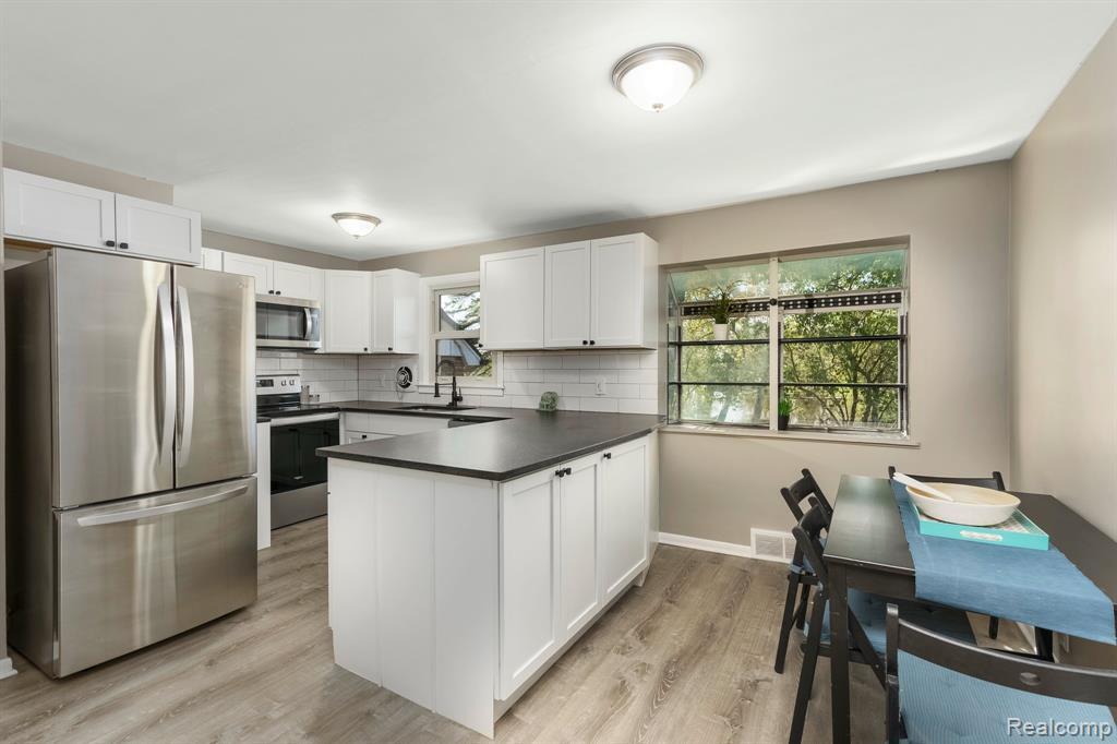 Property Photo: 5721 Corunna Avenue MI 48346 3405
