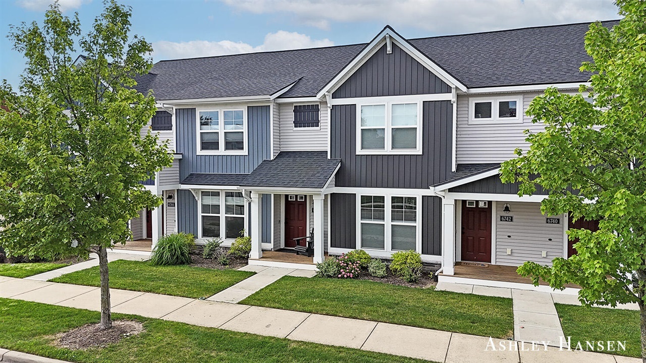 6744 Promenade Street 26  Rockford MI 49341 photo