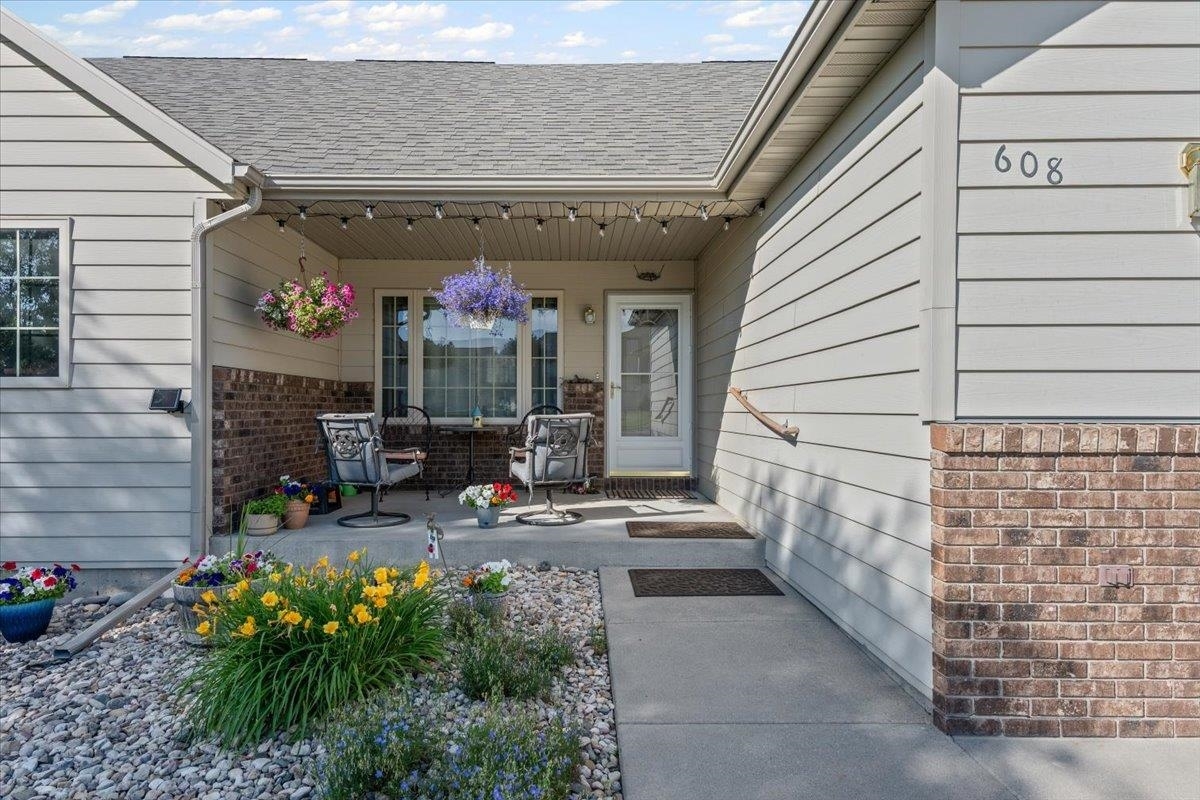 Property Photo: 608 Silverleaf Drive SD 57783