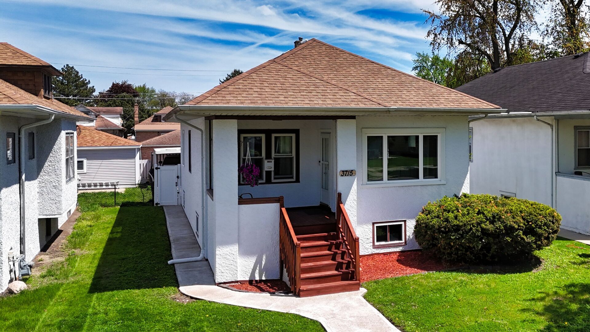 Property Photo:  3715 Clinton Avenue  IL 60402 