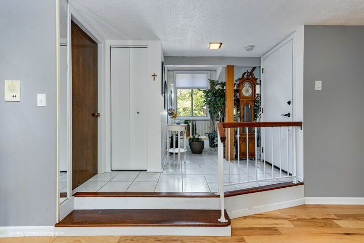 Property Photo: 11207 Cottonwood Drive 21C IL 60465