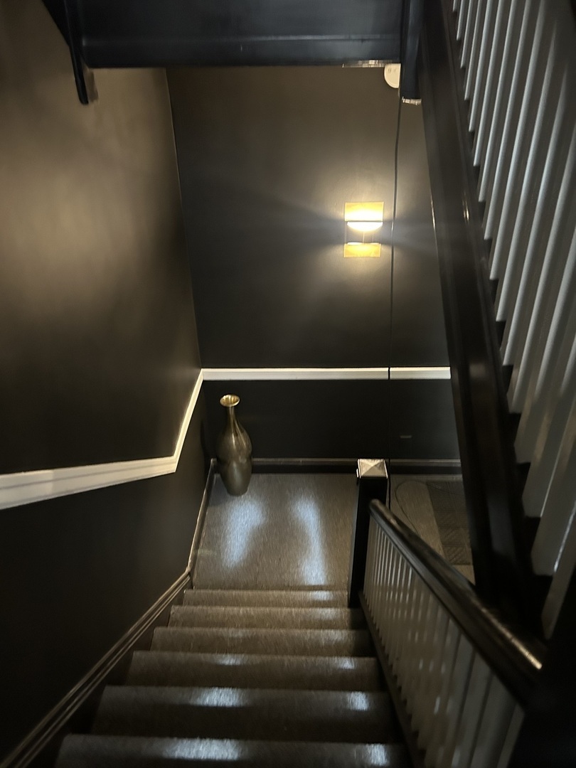 Property Photo:  7931 S Paulina Street 1  IL 60620 