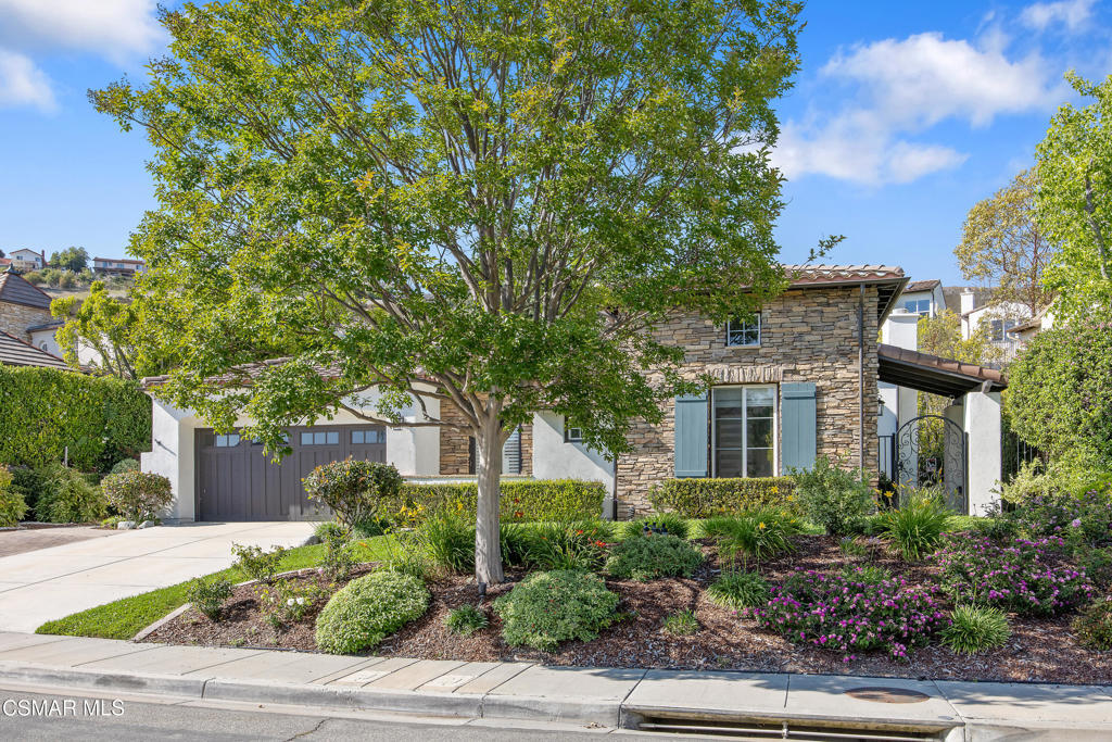 Property Photo:  2463 Springbrook Street  CA 91362 