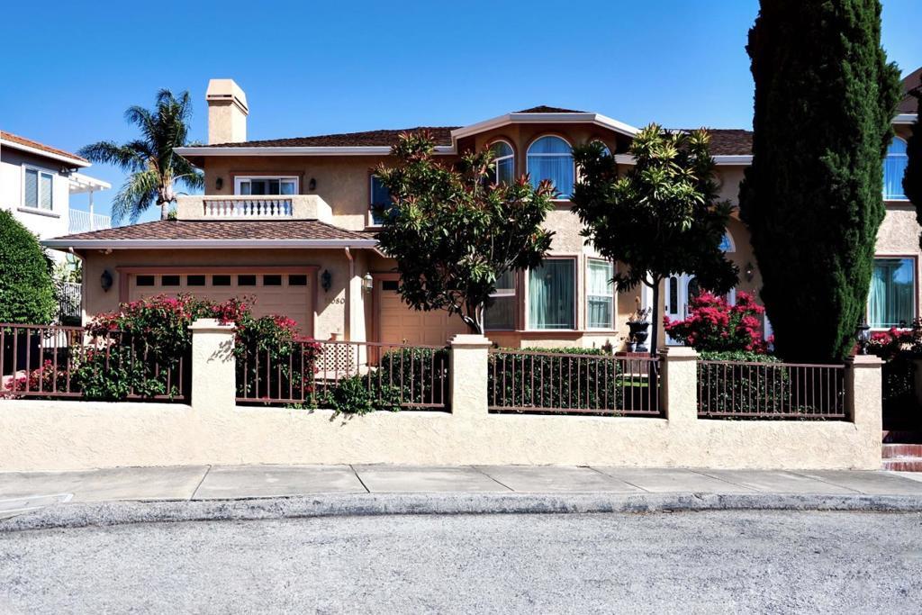 Property Photo: 11080 Canyon Drive CA 95127