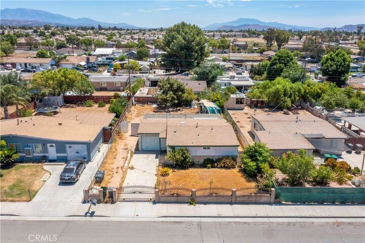 Property Photo: 13376 Barbara Street CA 92553