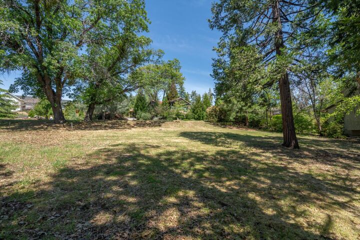 Property Photo: 533 Forest Meadows Drive CA 95247