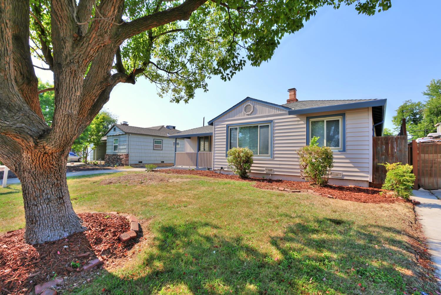2225 Irvin Way  Sacramento CA 95822 photo