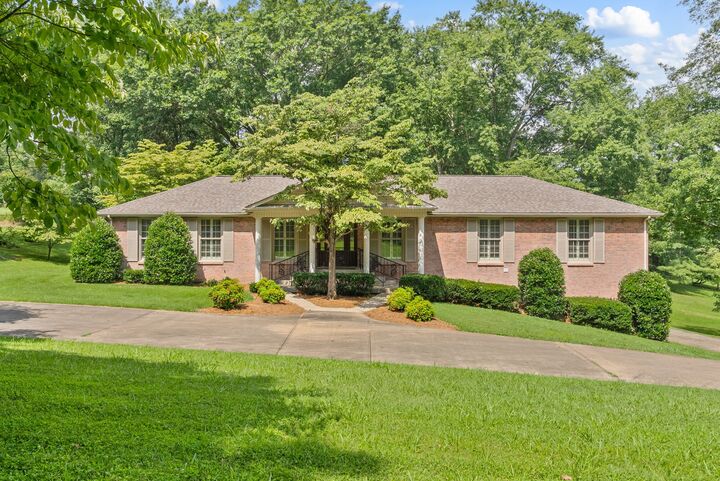 Property Photo:  124 Ussery Rd  TN 37043 