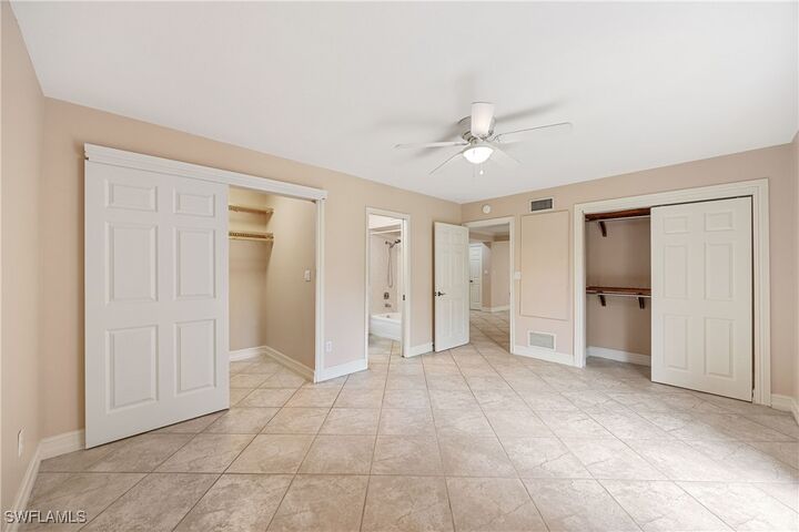 Property Photo: 1120 Ridge Street FL 34103