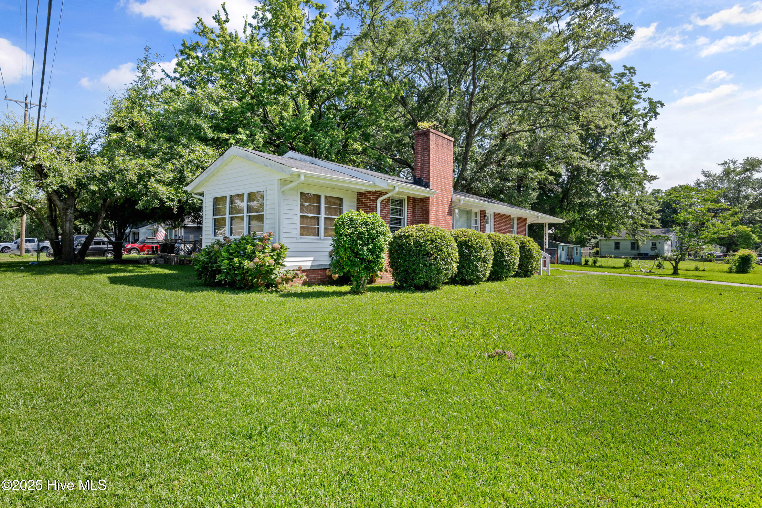Property Photo: 200 Dewitt Street NC 28540