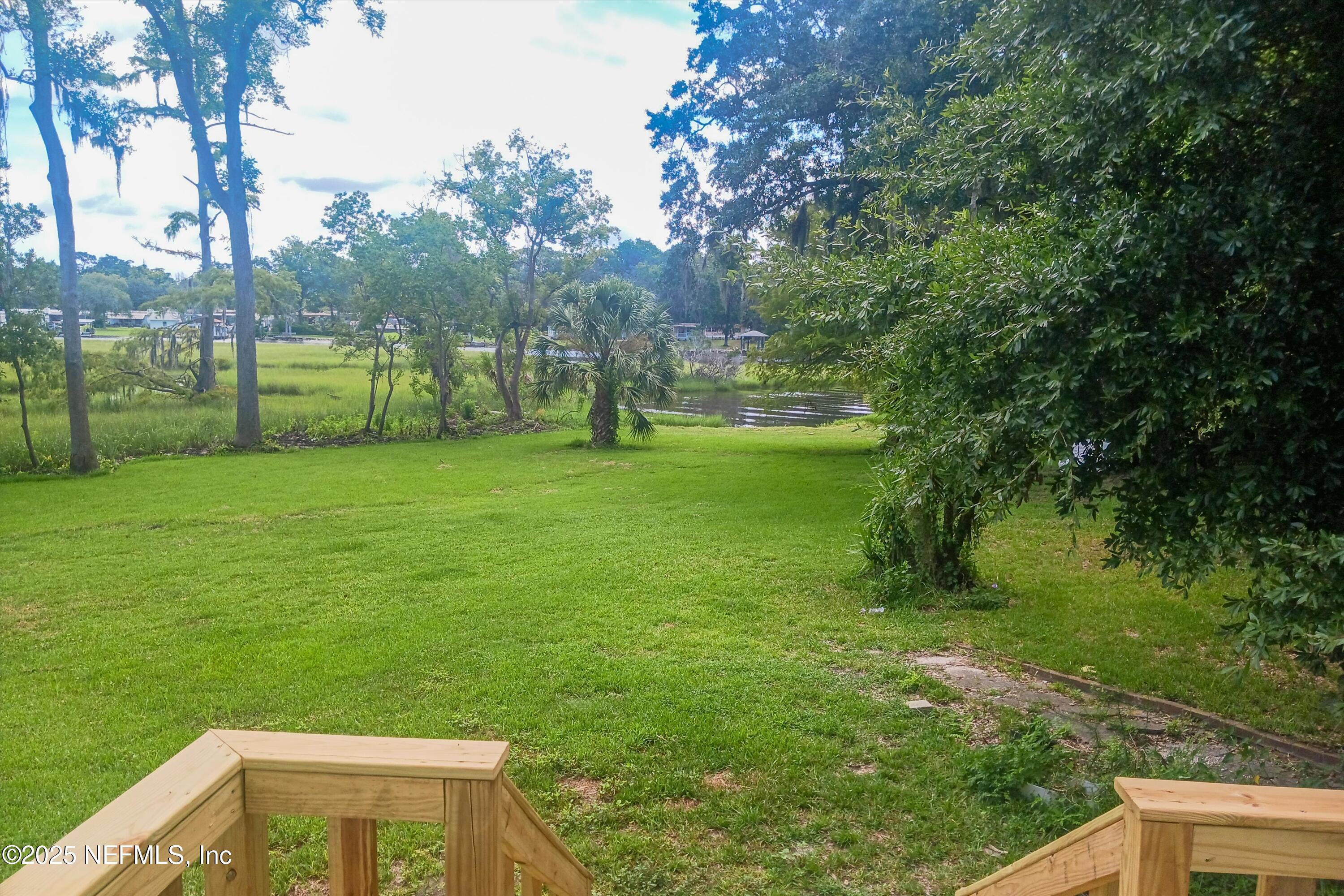 Property Photo: 6241 Riviera Manor Drive FL 32216