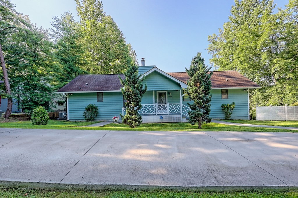Property Photo:  5648 Pine Crest Road  GA 30582 