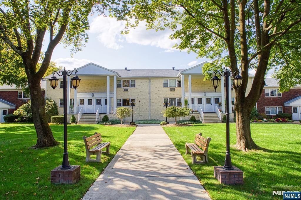 Property Photo: 132 Regency Park NJ 07446