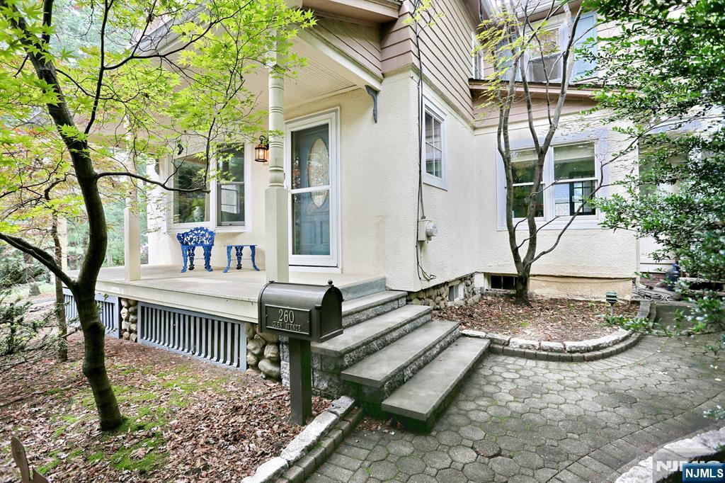 260 Glen Avenue  Midland Park NJ 07432 photo