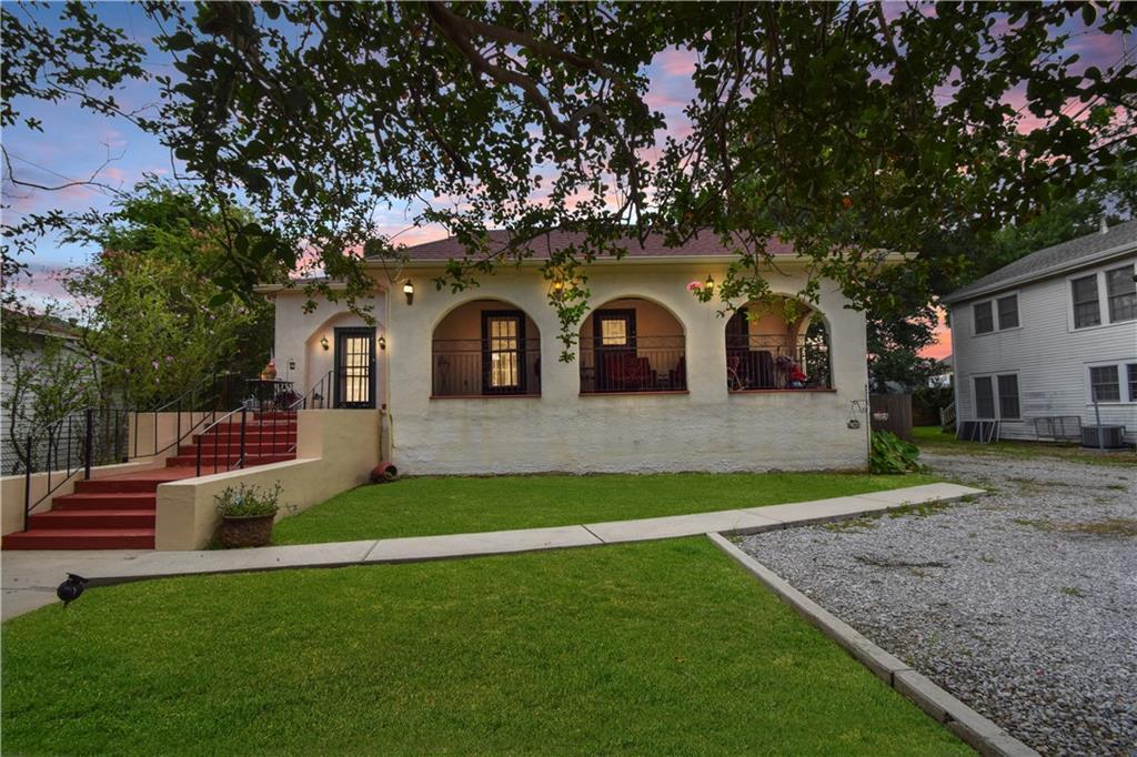 Property Photo:  3612 Johnson Street  LA 70001 