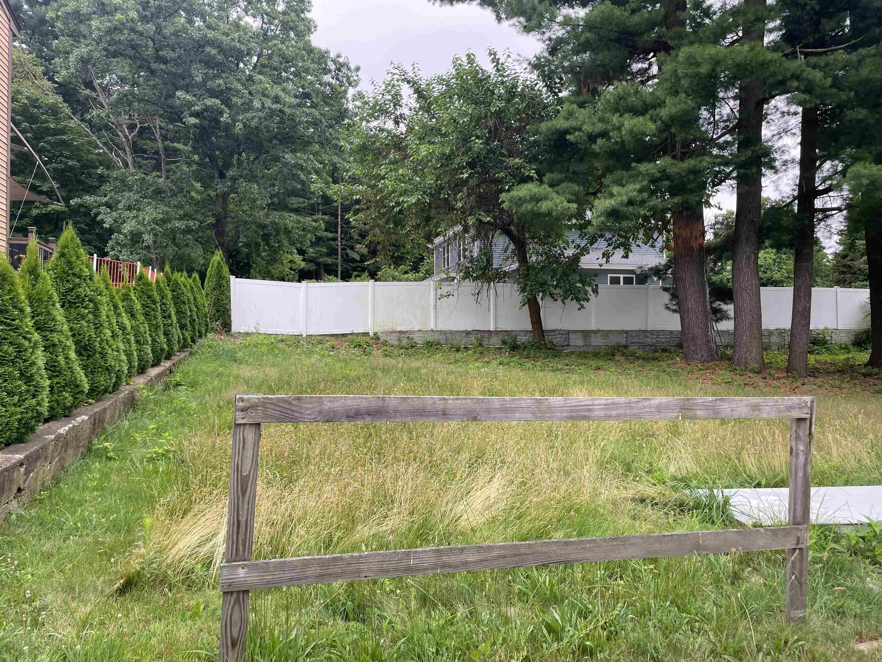 Property Photo: 463-9 W Hillcrest Avenue NH 03103