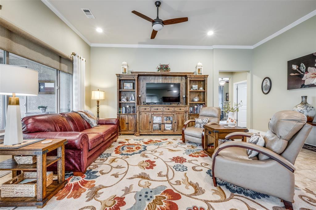 Property Photo: 12005 Willet Way TX 76207