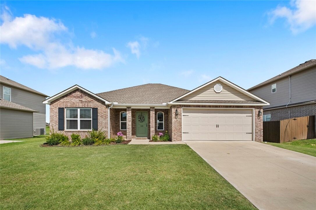 Property Photo: 626 Woodcreek Loop AR 72745