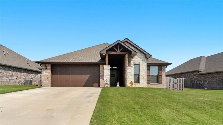 5558 S Clear Springs Avenue  Springdale AR 72762 photo
