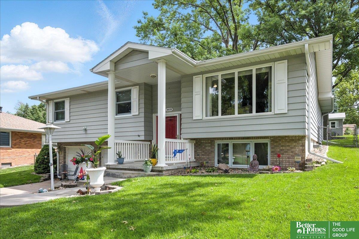 Property Photo: 5509 S 91 Street NE 68127