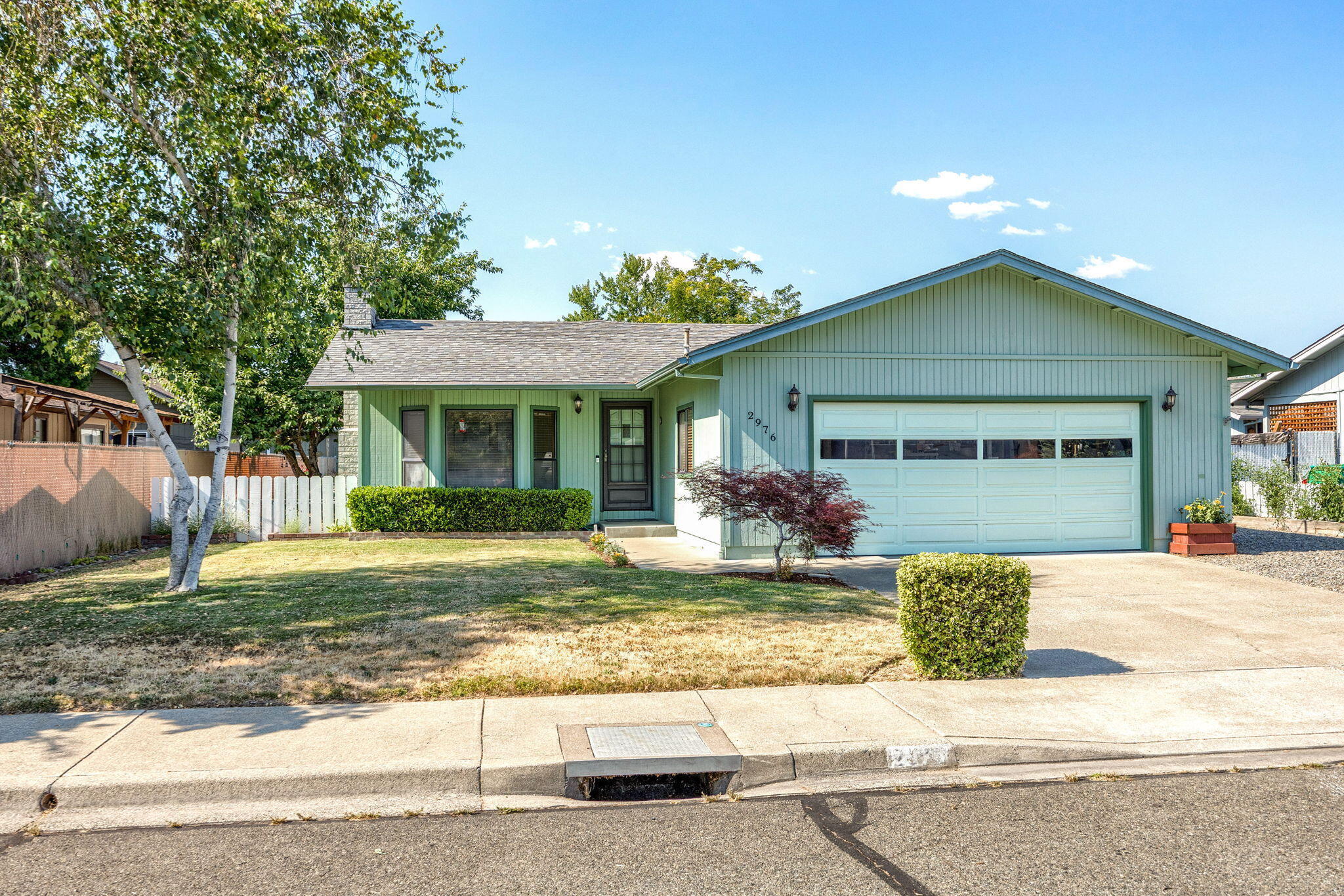 Property Photo: 2976 Lois Lane OR 97527