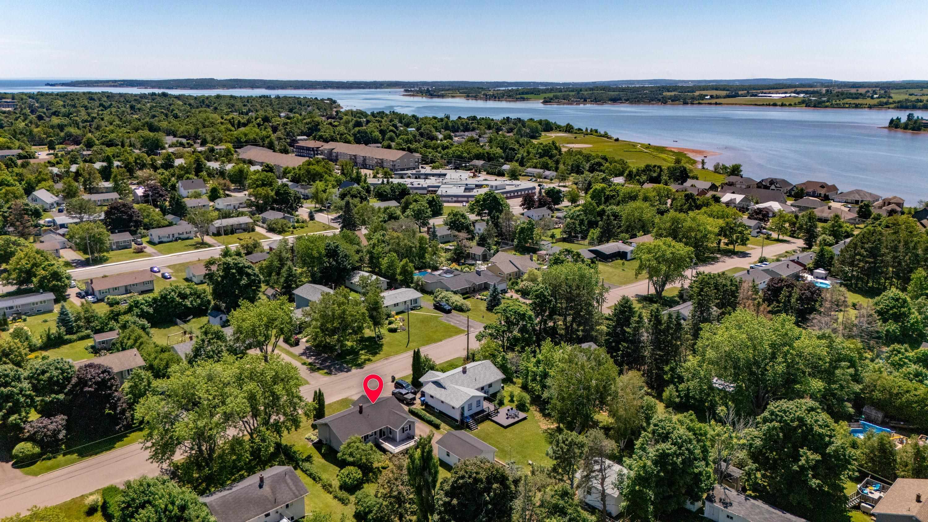 Property Photo: 33 Westview Drive PE C1A 3A4