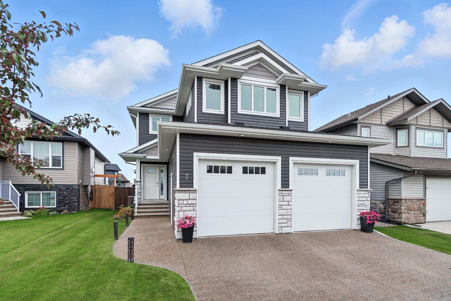 7 Vancouver Crescent  Red Deer AB T4R 0N6 photo