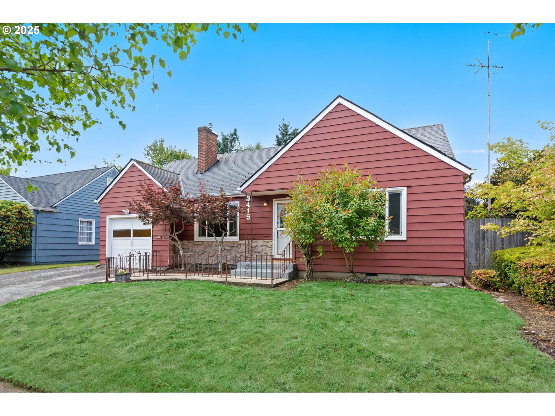 Property Photo: 3415 NE 88th Ave OR 97220
