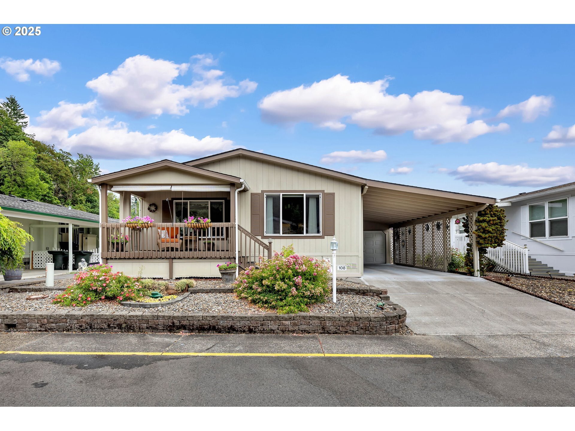 Property Photo: 369 Gun Club Rd 108 WA 98674