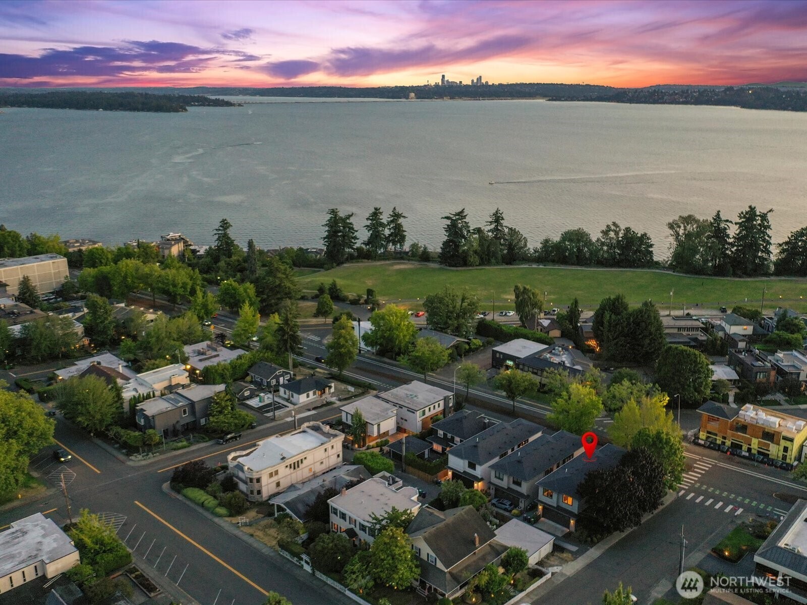 Property Photo: 518 Market Street WA 98033
