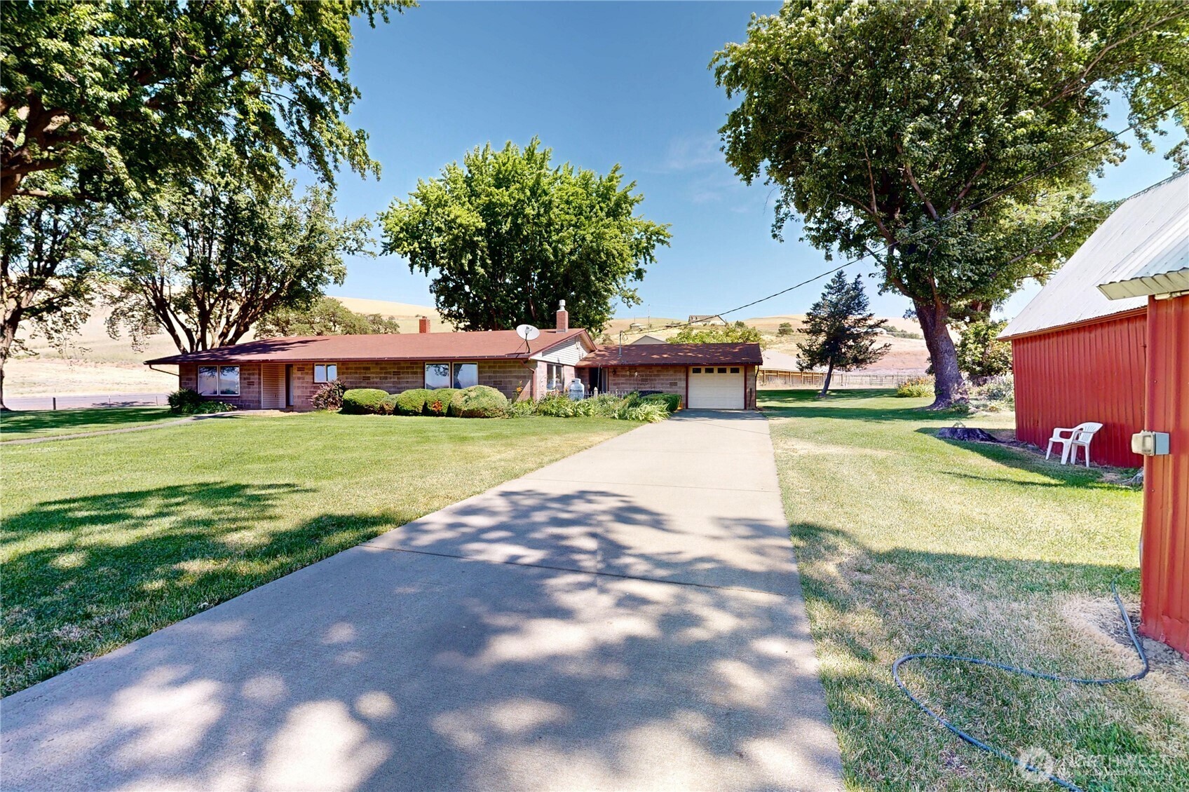 Property Photo: 238 Patit Road WA 99328