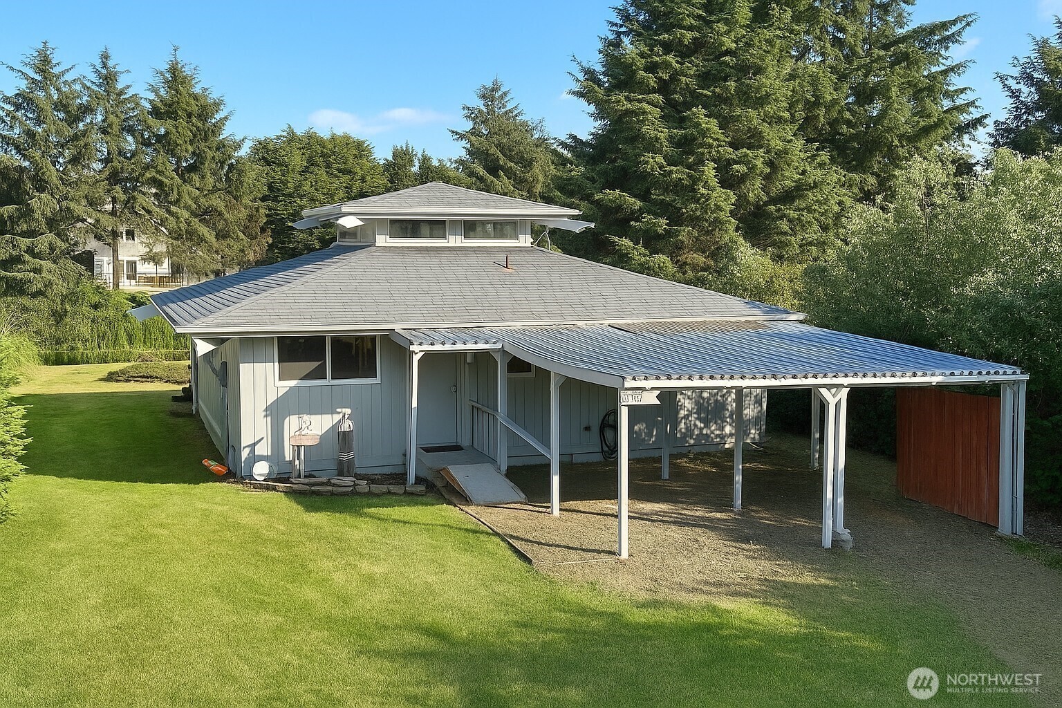 Property Photo: 121 Tahola Street SE WA 98569