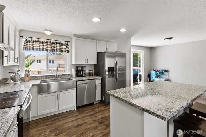 Property Photo:  6122 St NE 99th  WA 98270 